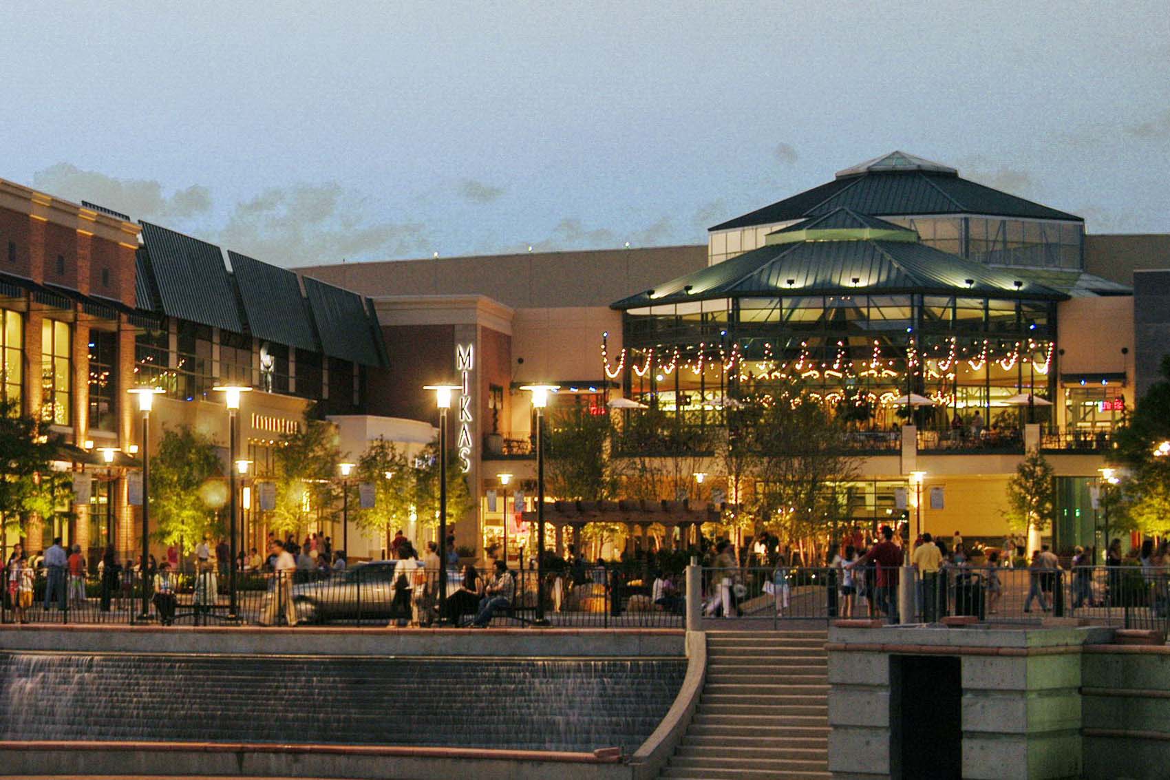 Woodlands Mall Food Court, Houston Retail